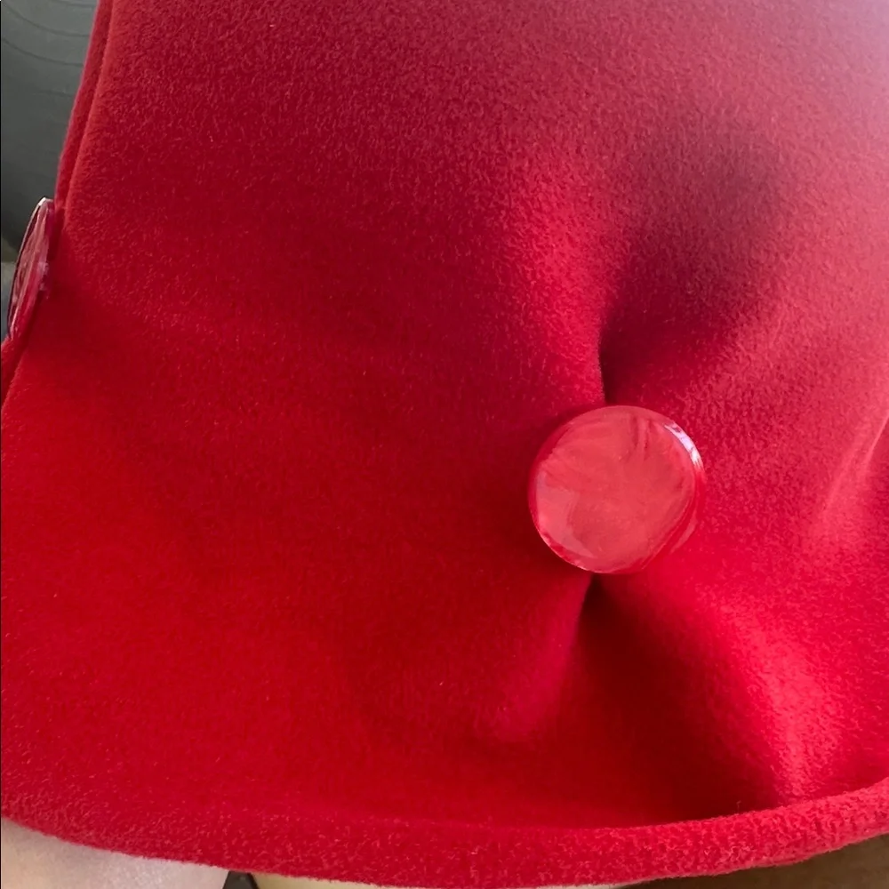 Antique Vintage Scarlet red Felt soft Cloche hat Buttons Decorated S/M England - Picture 14 of 16